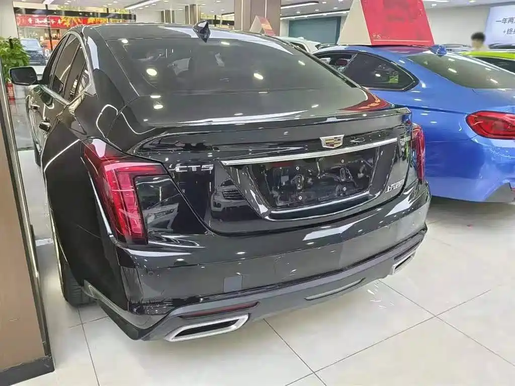 Cadillac CT5 — миниатюра 7