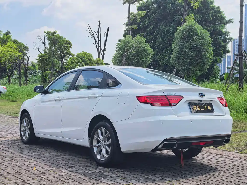 Geely Emgrand GL — миниатюра 6