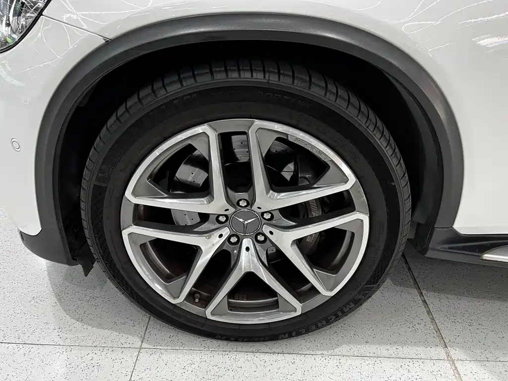 Mercedes-Benz GLC AMG — миниатюра 15