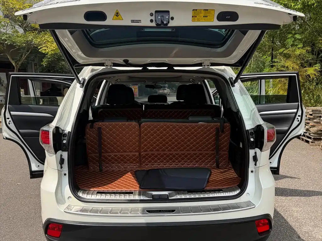 Toyota Highlander — миниатюра 7