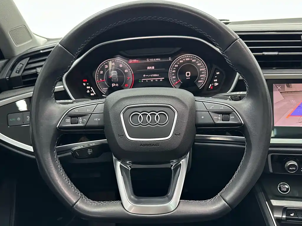 Audi Q3 — миниатюра 11