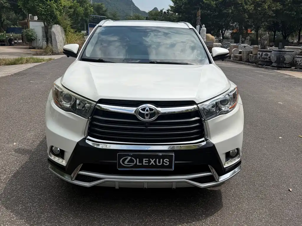 Toyota Highlander — миниатюра 2