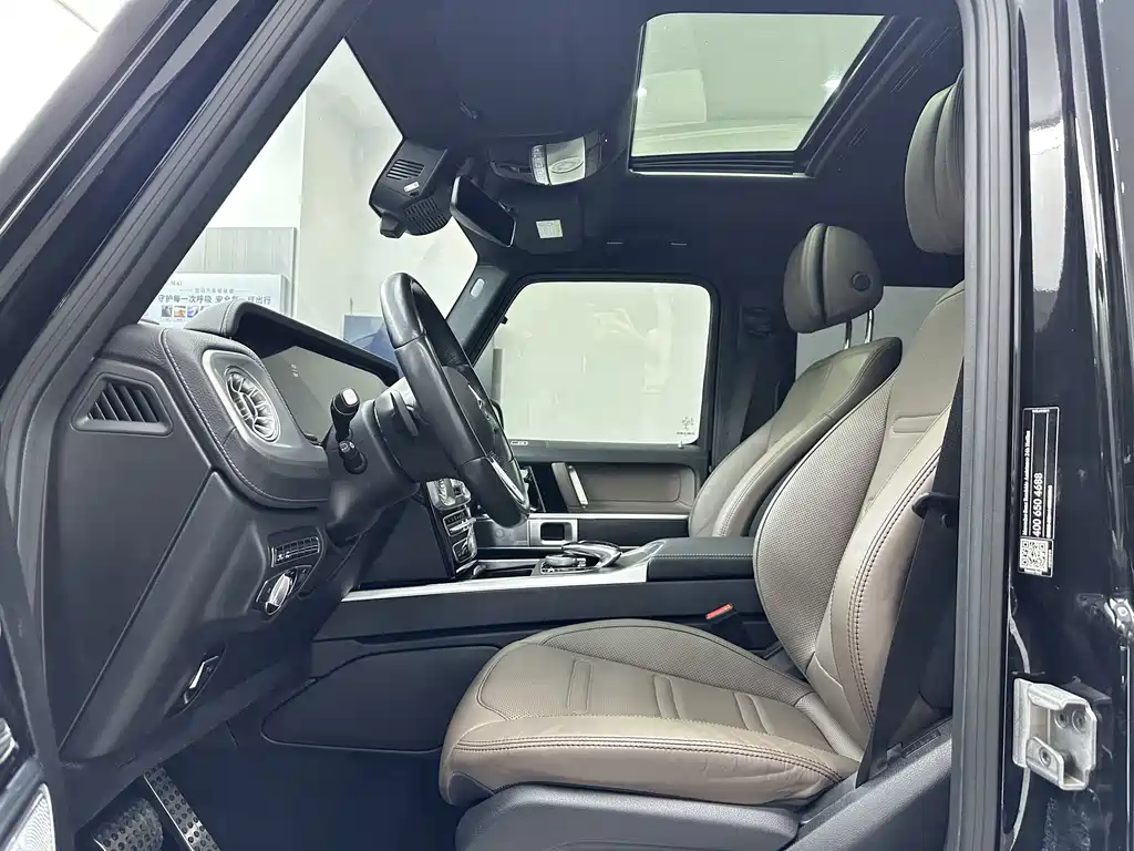 Mercedes-Benz G-Class — миниатюра 11