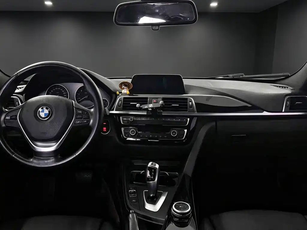 BMW 3 Series — миниатюра 5
