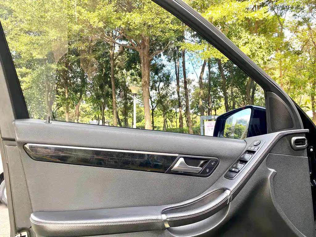 MERCEDES-BENZ R CLASS