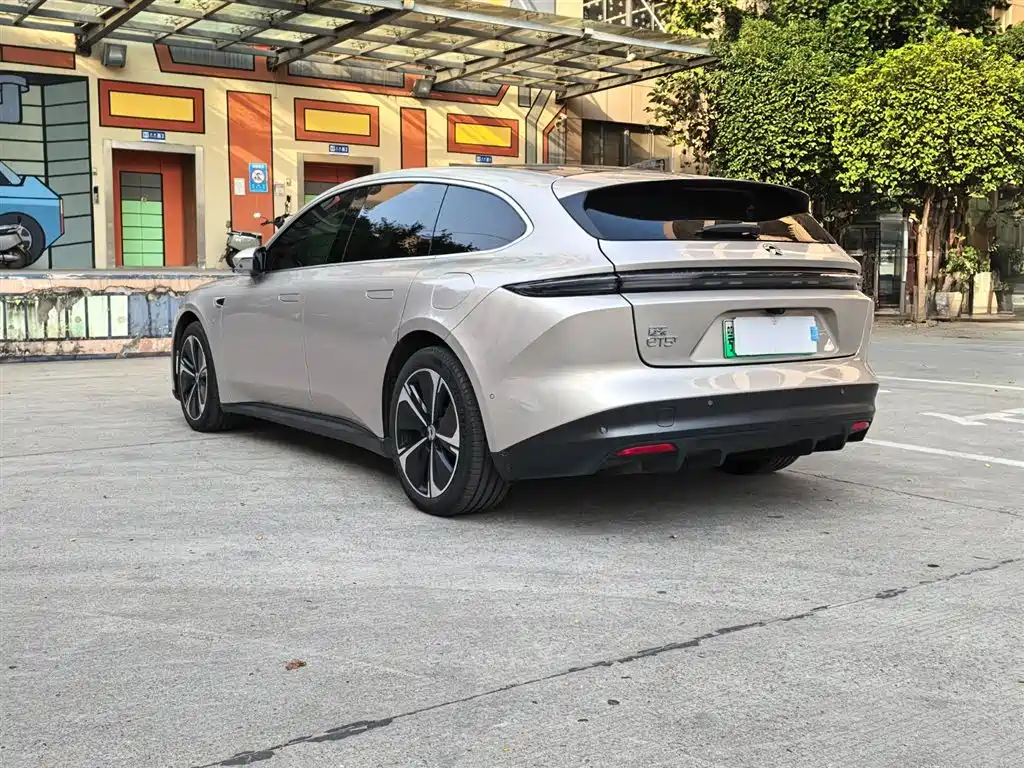 NIO NIO ET5T