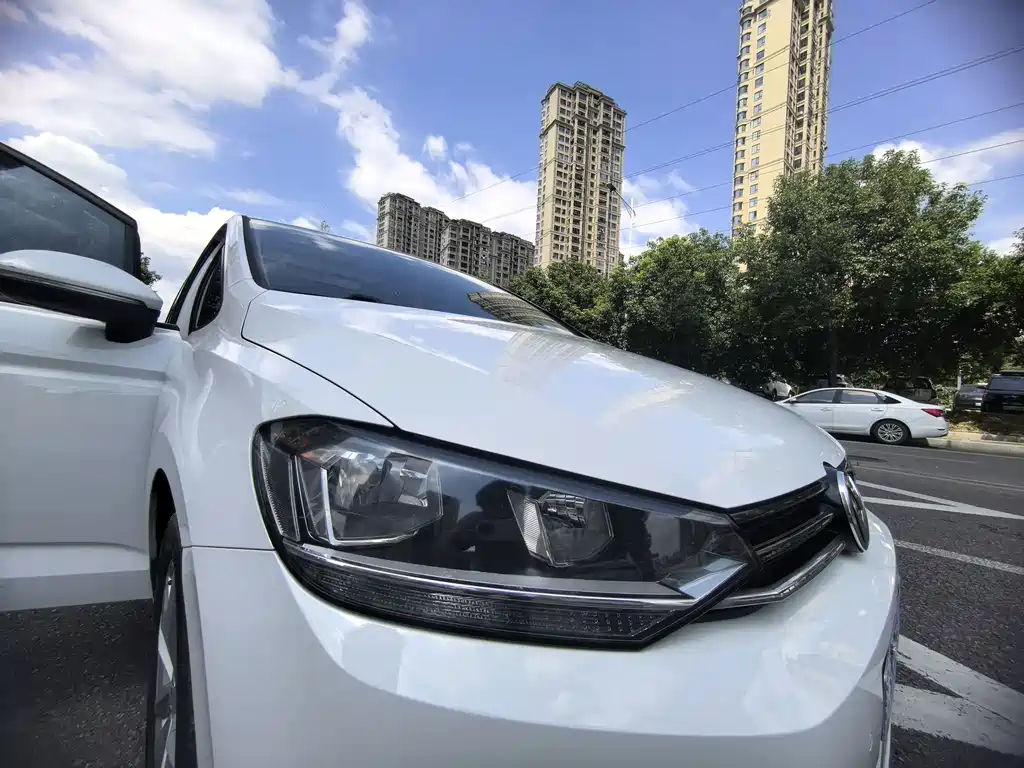 Volkswagen Touran — миниатюра 15