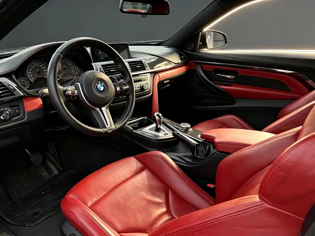 BMW M4 — миниатюра 4