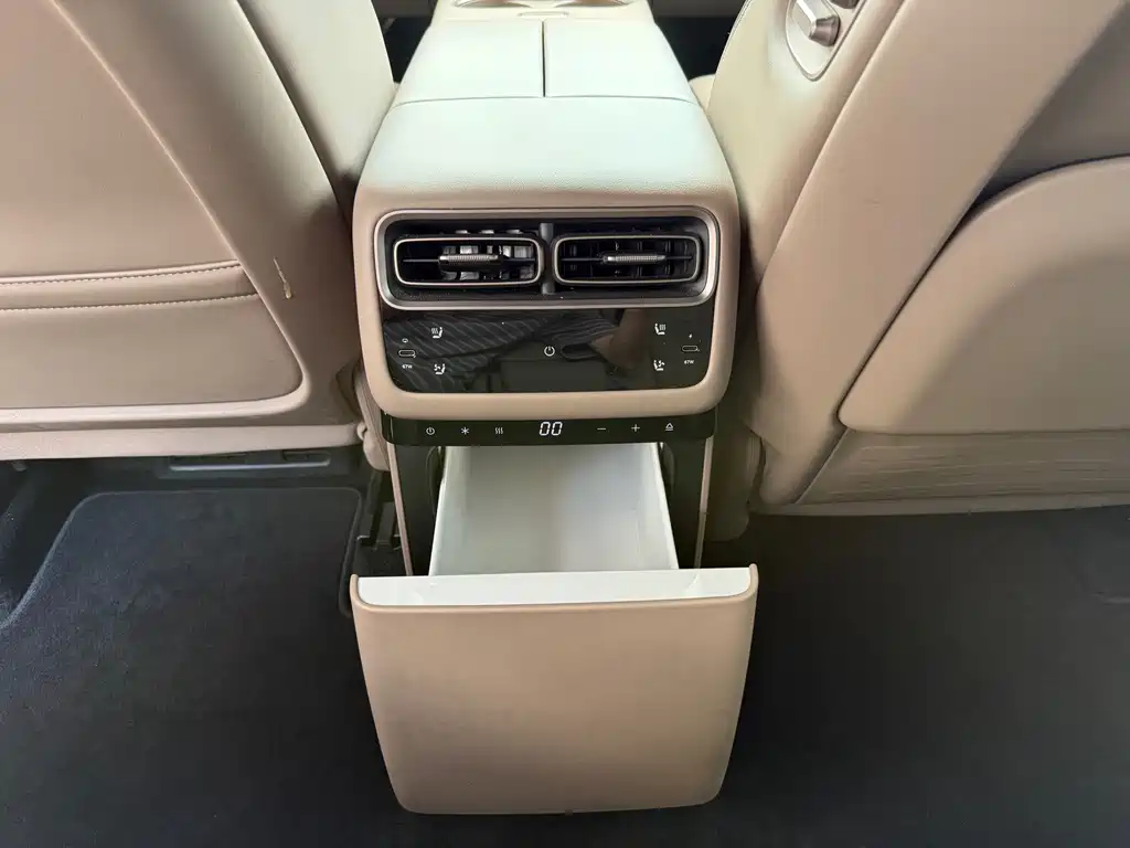Li Auto Li i6 — миниатюра 11