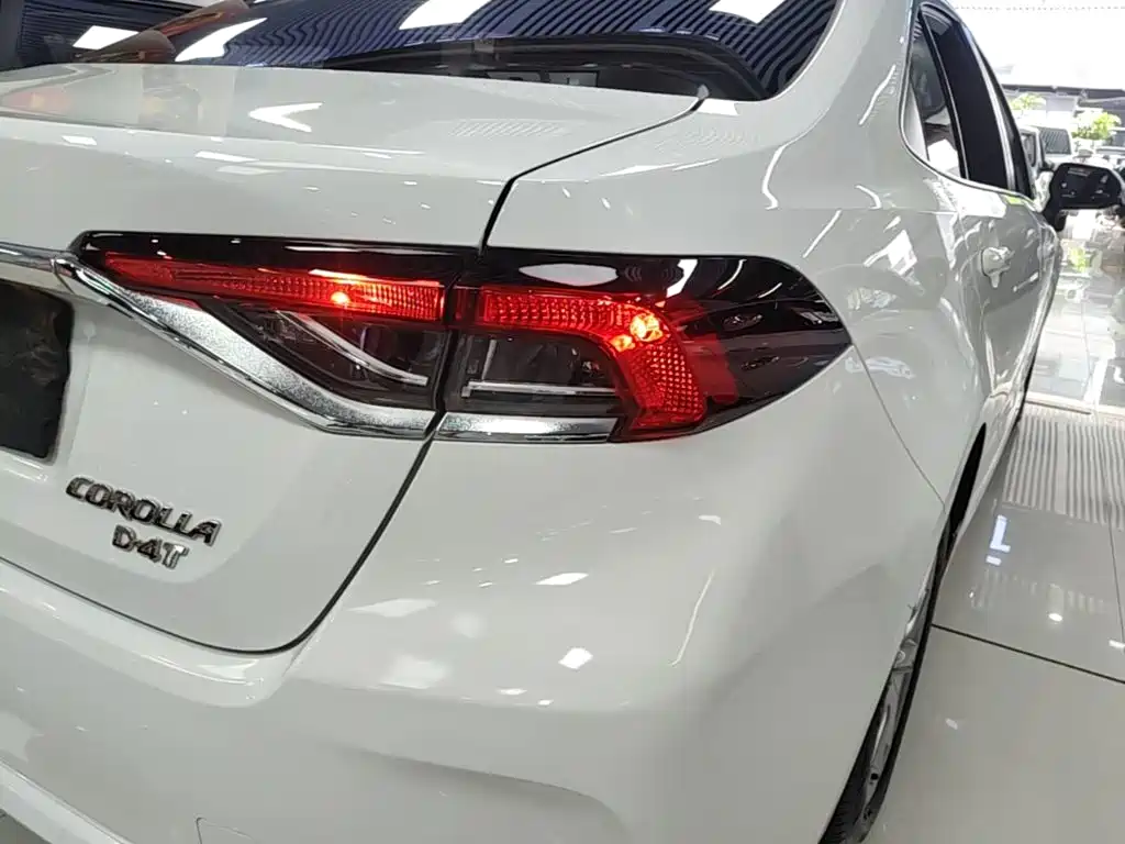 Toyota Corolla — миниатюра 8