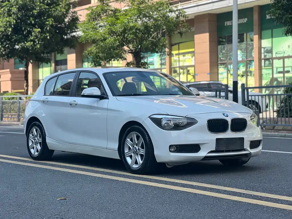 BMW 1 Series (Import) — миниатюра 3