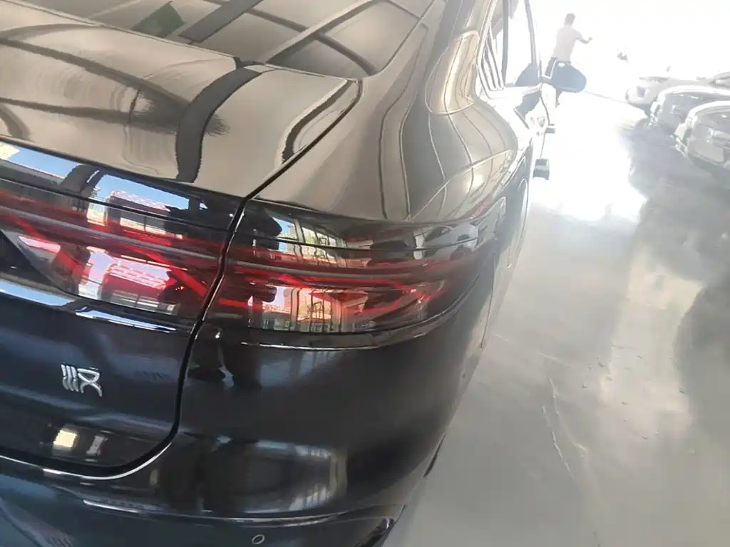 BYD Han — миниатюра 8