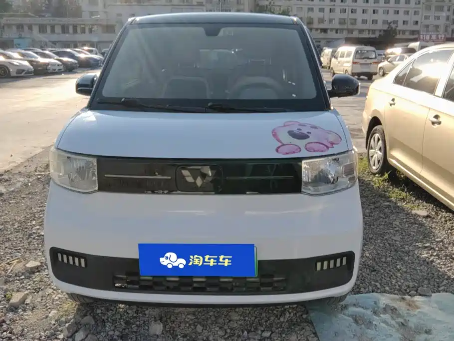Заказать Wuling MINIEV 2020 года за 660 888 ₽  из Китая