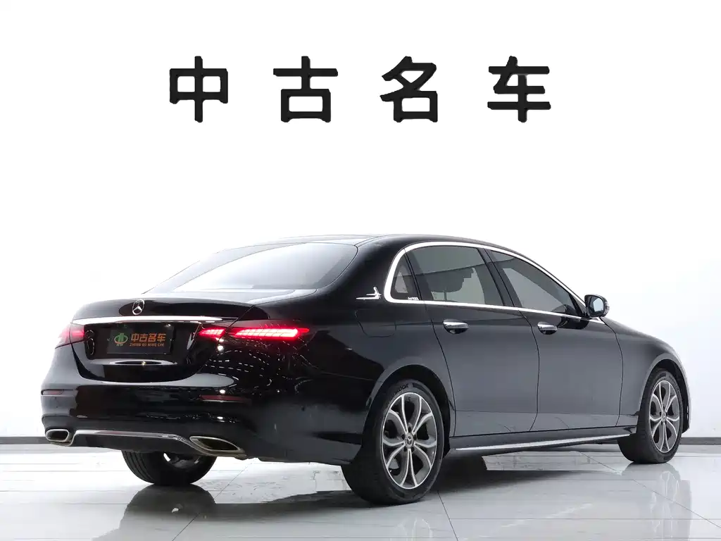 Mercedes-Benz E-Class — миниатюра 4