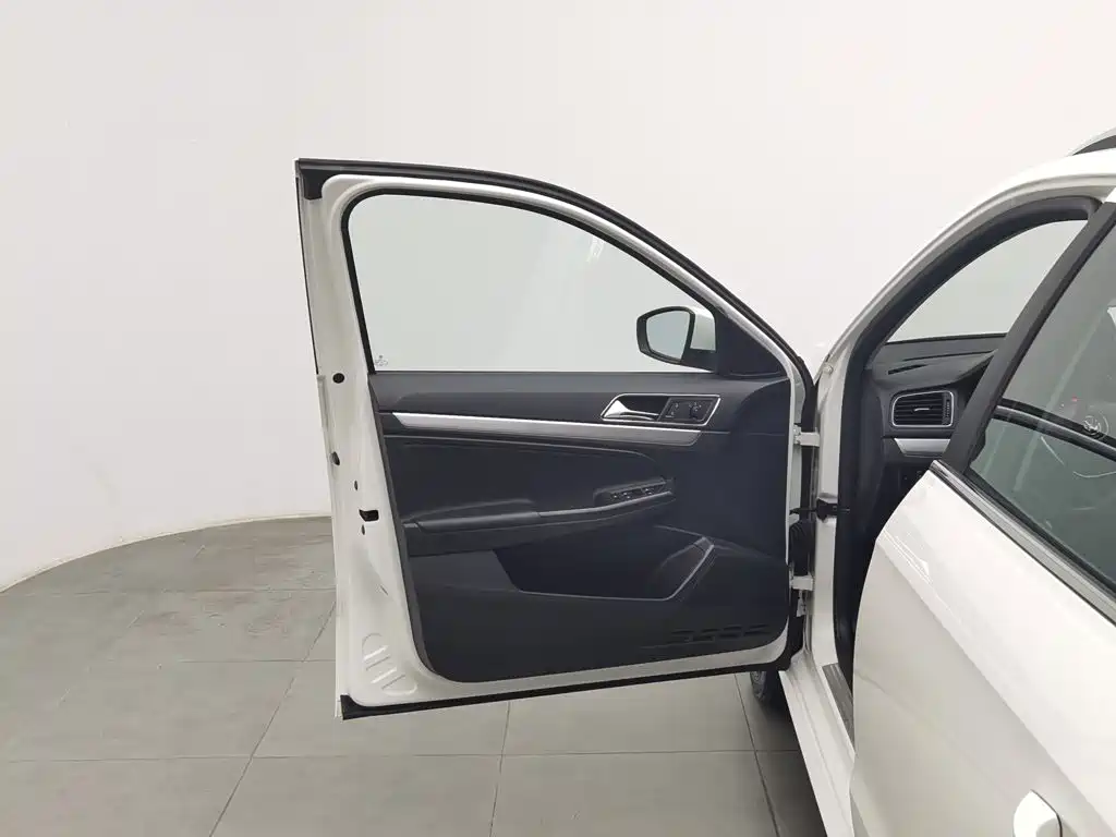 Volkswagen Gran Lavida — миниатюра 8