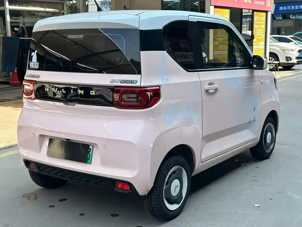 Wuling MINIEV — миниатюра 9