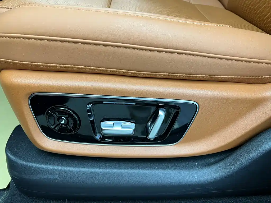 Li Auto Li L9 — миниатюра 57