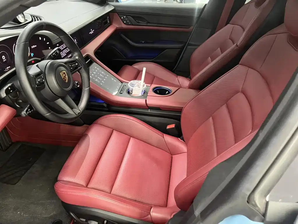 Porsche Taycan — миниатюра 4