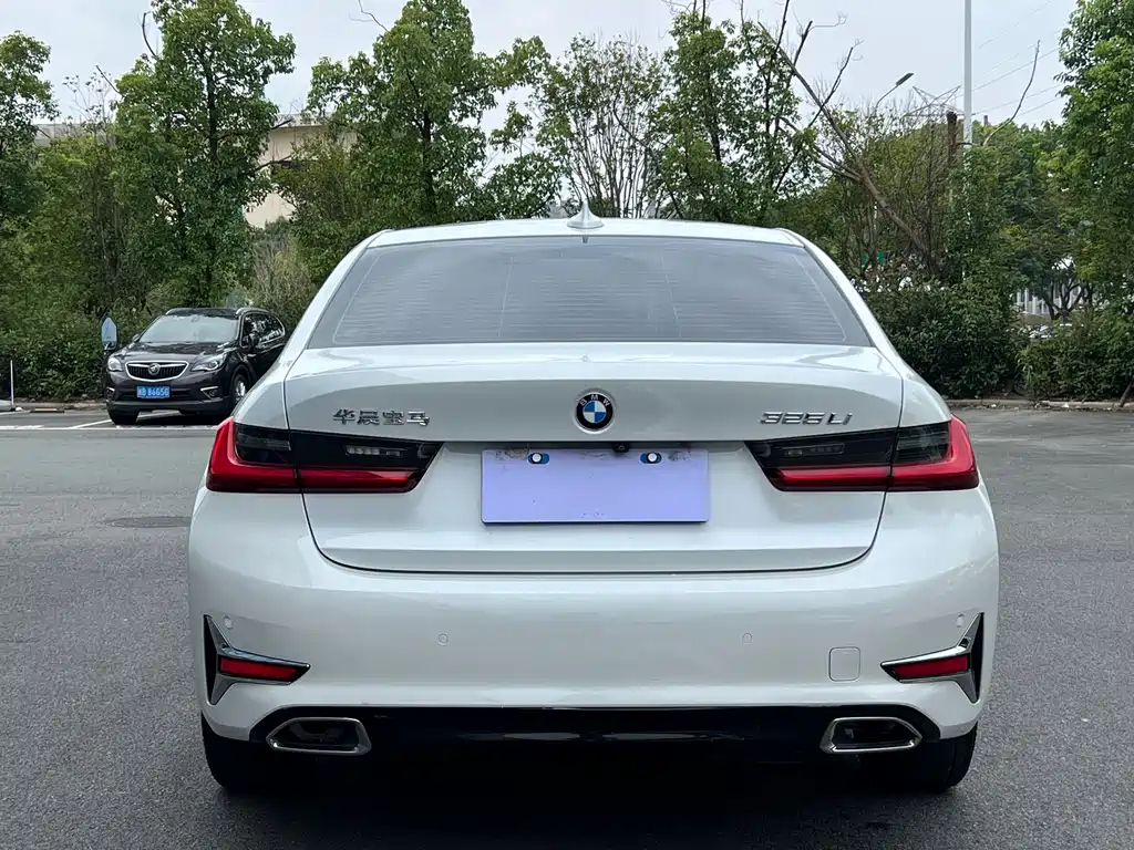 BMW 3 Series — миниатюра 15
