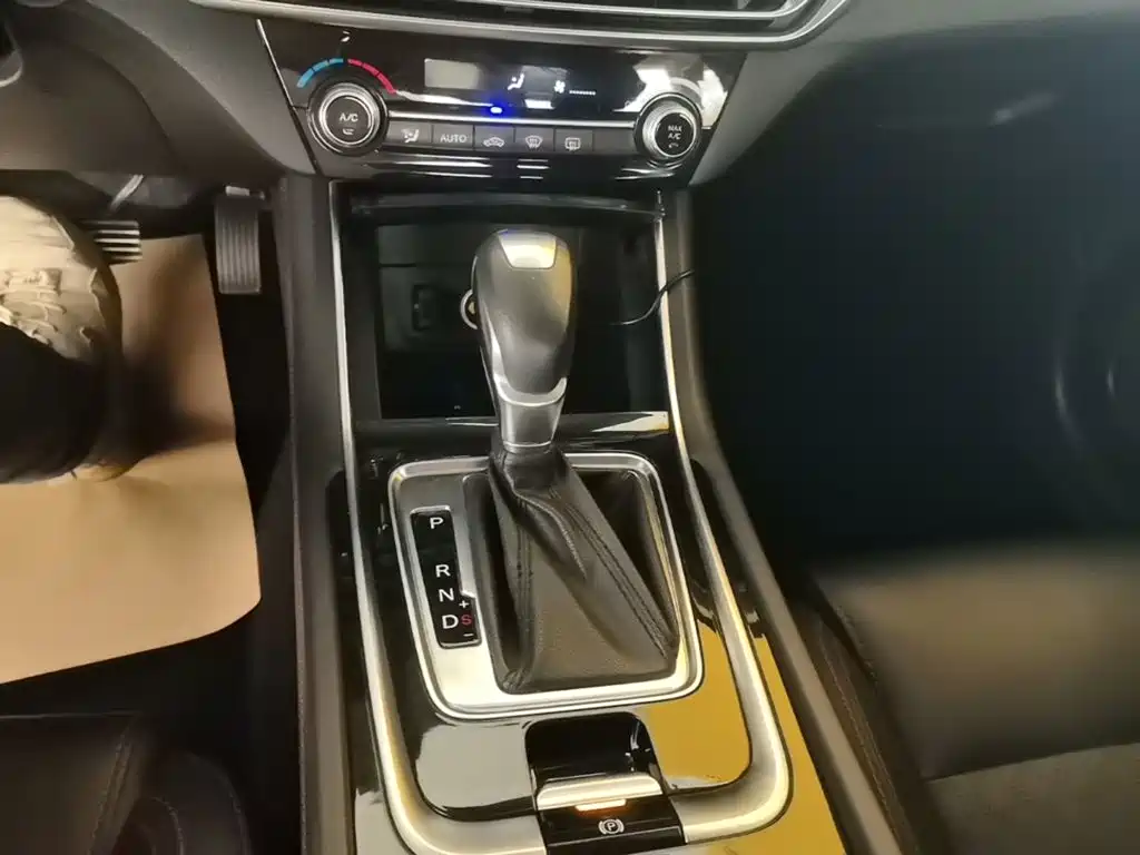 Changan Eado — миниатюра 14