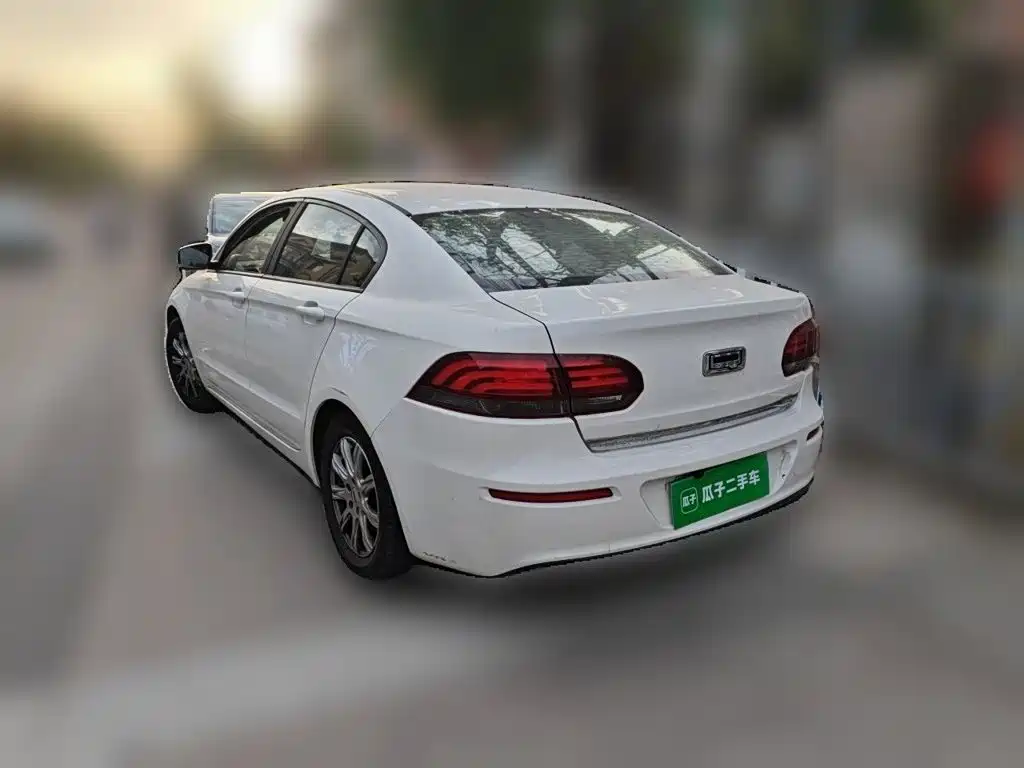Qoros Qoros 3 — миниатюра 6