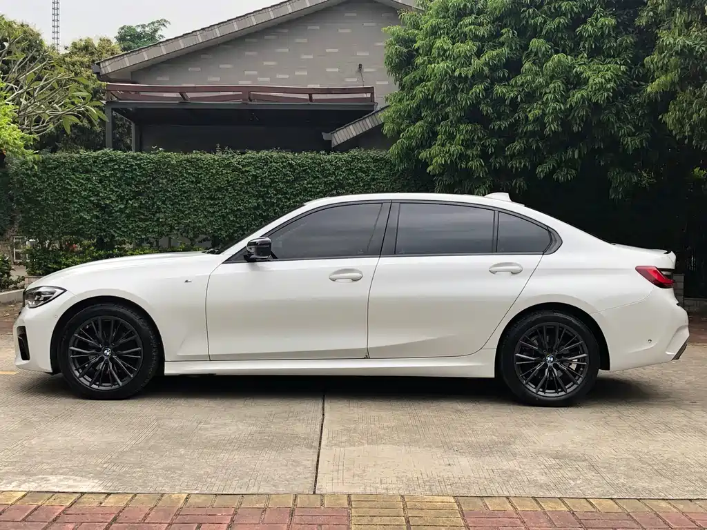 BMW 3 Series — миниатюра 4