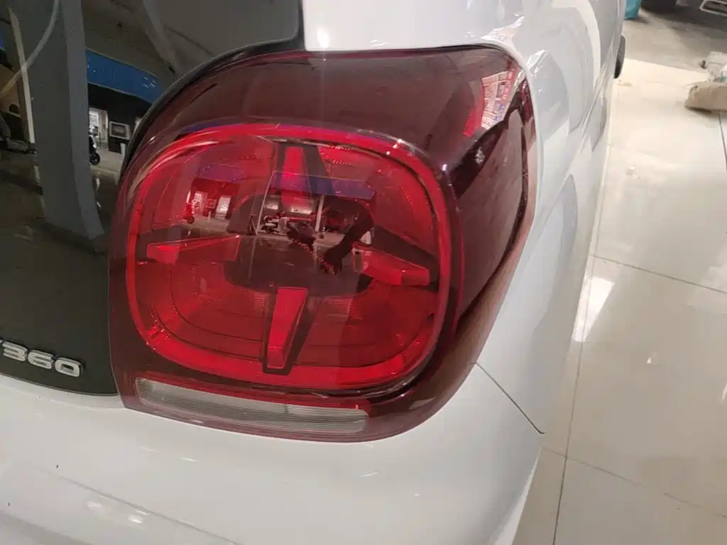 Roewe Clever — миниатюра 8