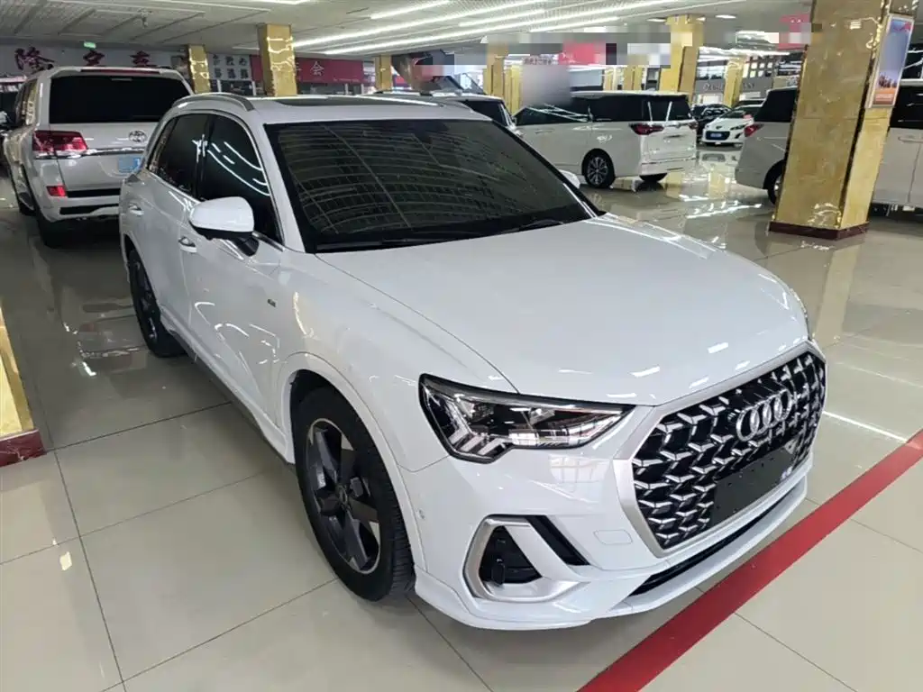 Audi Q3 2024 35 TFSI Fashion
