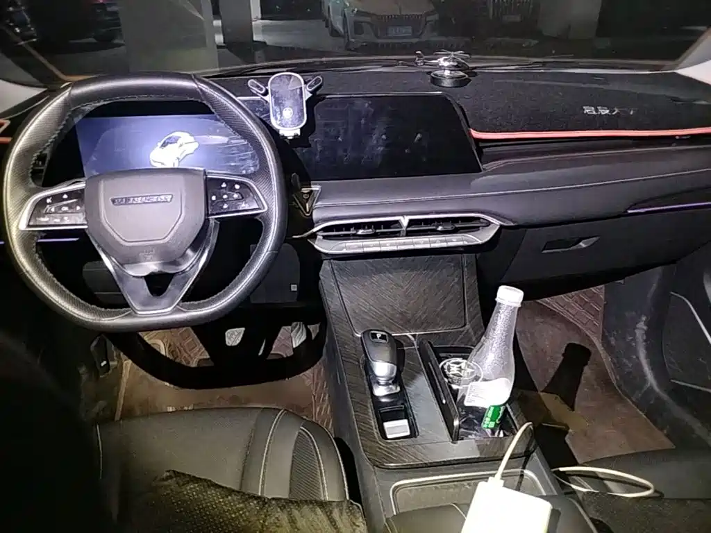 Venucia V — миниатюра 14