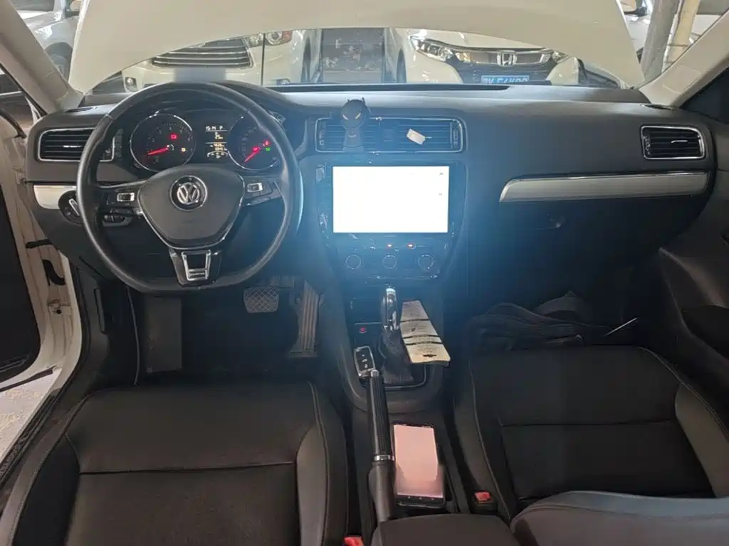 Volkswagen Sagitar — миниатюра 10