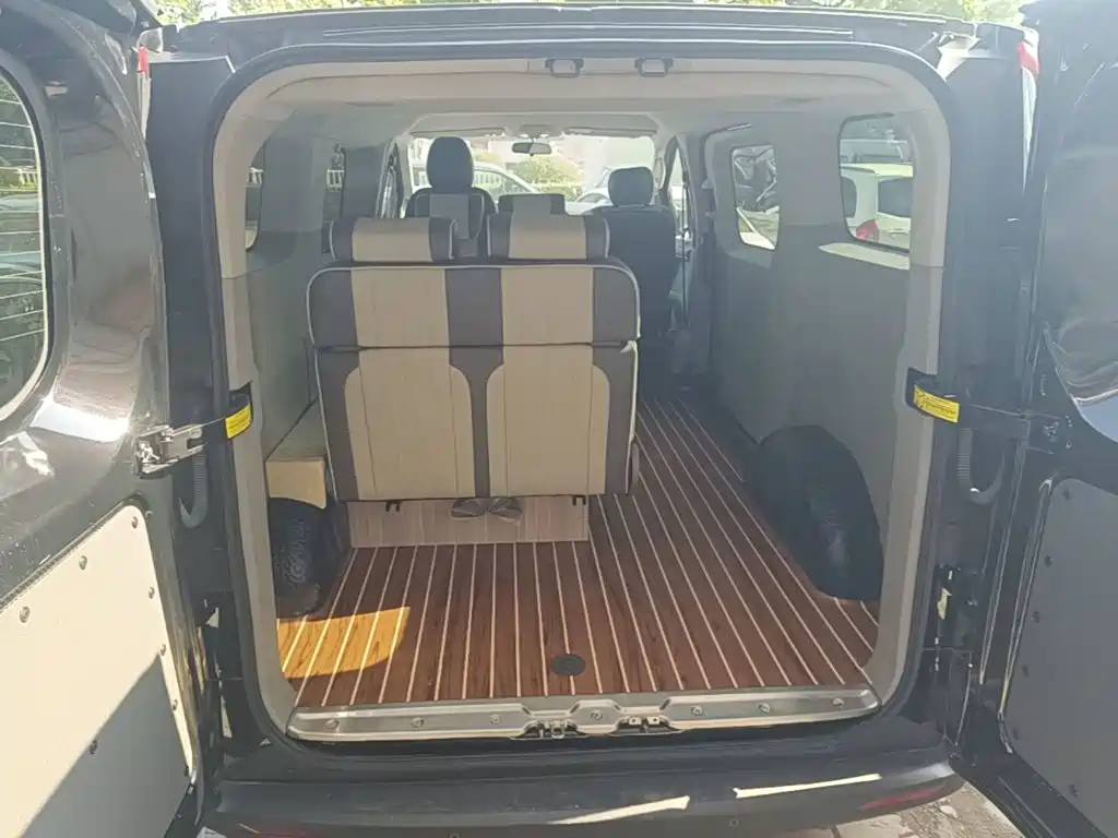 Maxus V70 — миниатюра 19