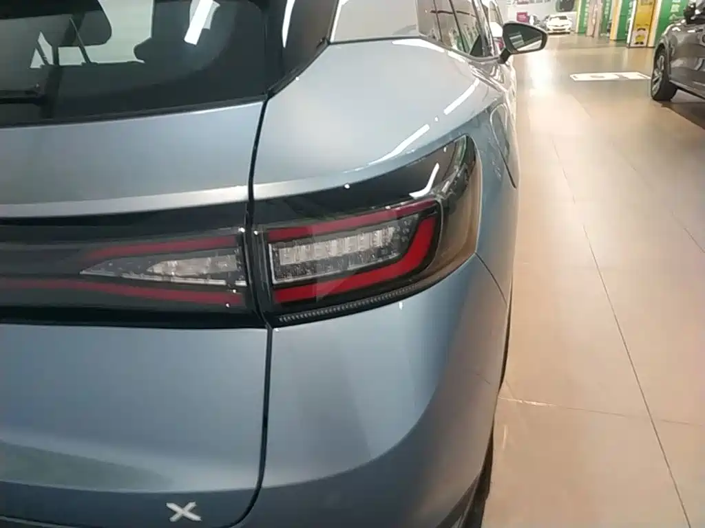 Volkswagen ID.4 X 2025 Smart