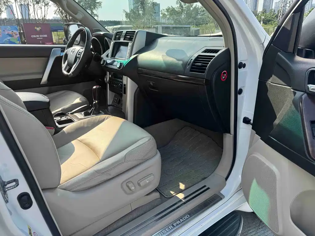 Toyota Prado — миниатюра 10