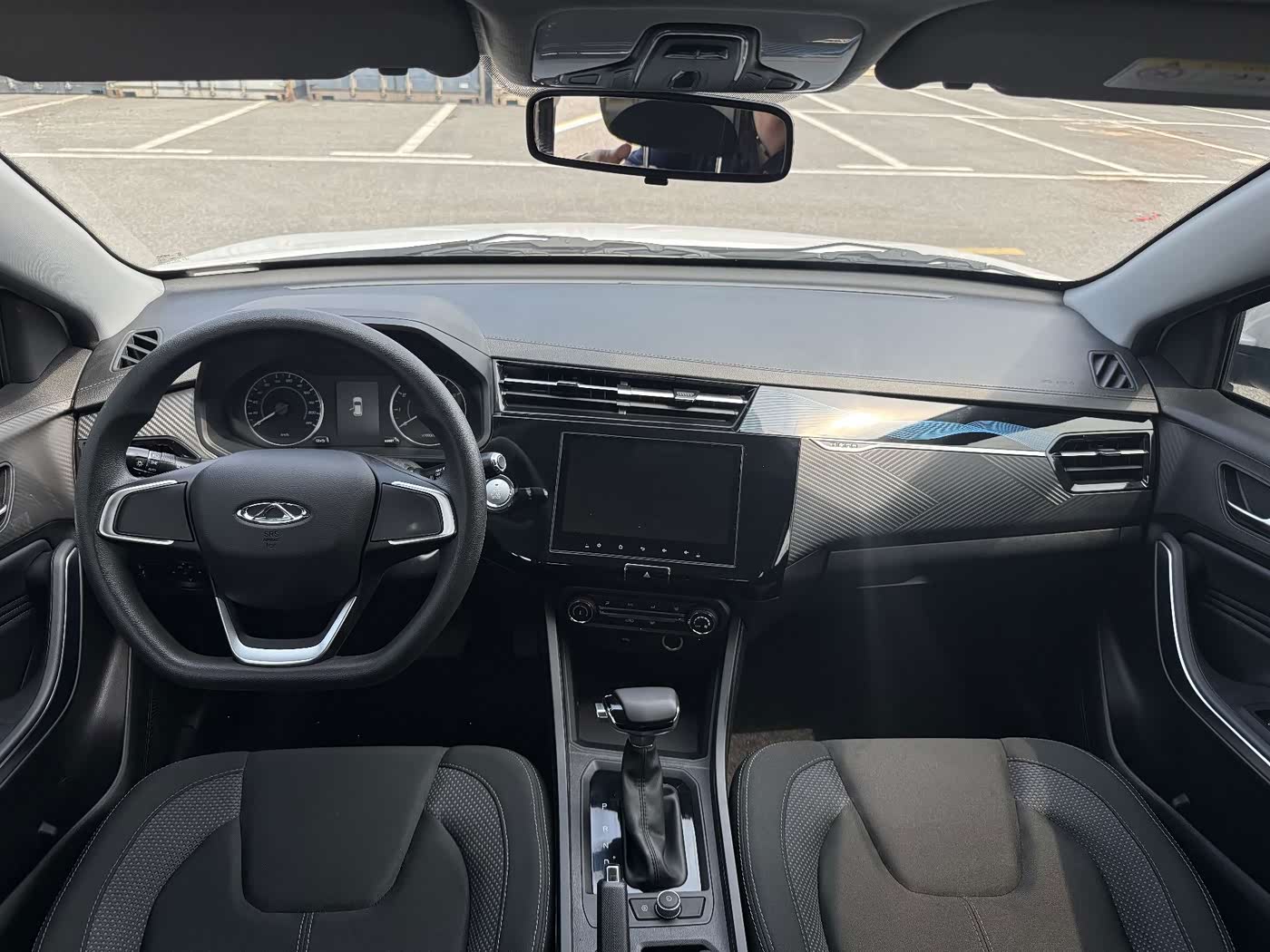 CHERY Tiggo 3x 1.5 л 2024 г. Белый, пробег 16000 км