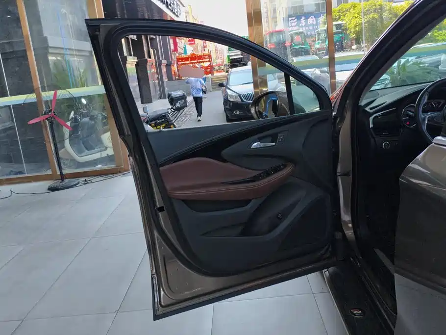 Buick Envision Plus — миниатюра 7