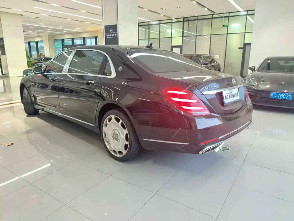Mercedes-Benz S-Class — миниатюра 8