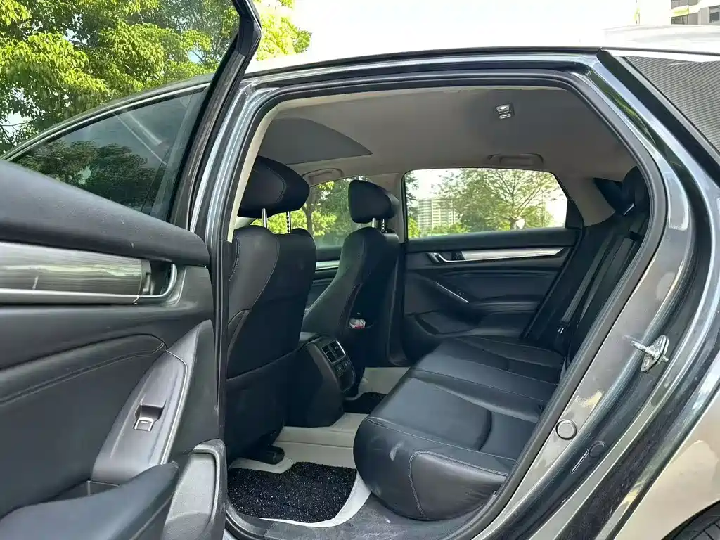 Honda Accord 2022 260TURBO Luxury