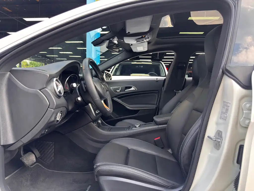 Mercedes-Benz CLA (Import) — миниатюра 13