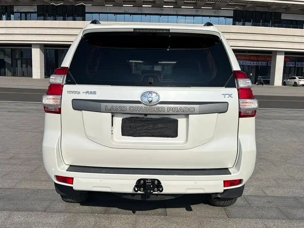TOYOTA PRADO