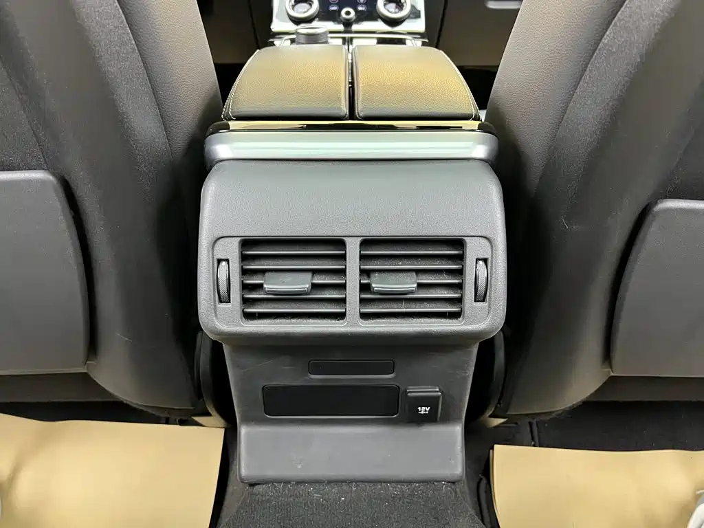 Land Rover Velar — миниатюра 32