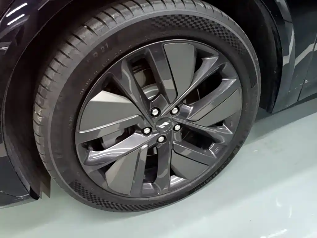 Li Auto Li L7 — миниатюра 23
