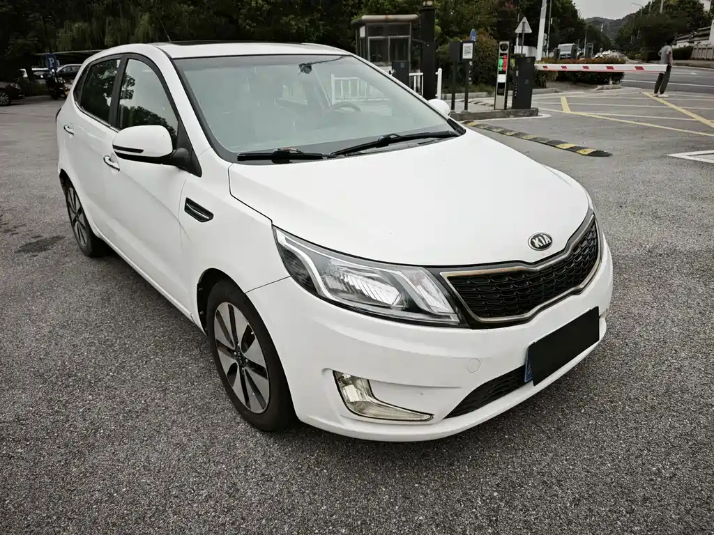 Kia K2 — миниатюра 3