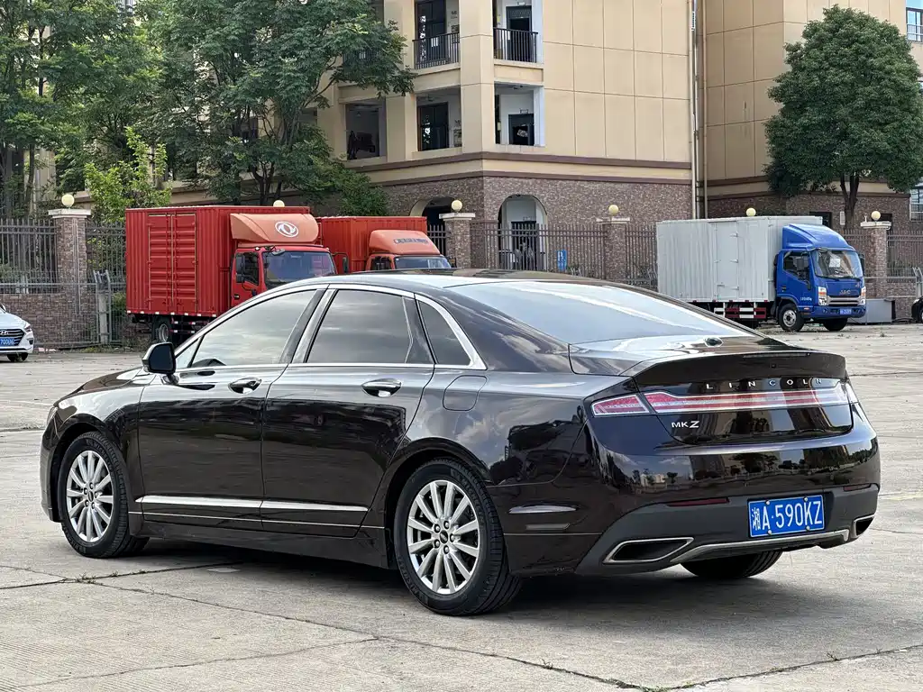 Lincoln MKZ 2019 2.0T Premium V