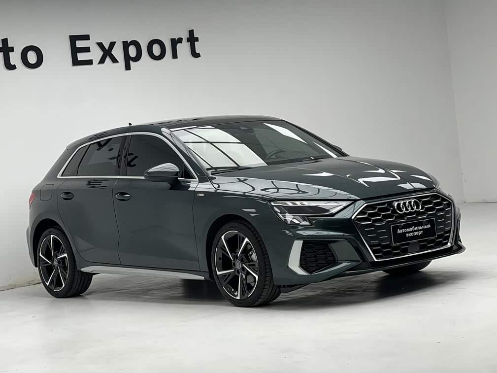 Audi A3 1.4 л 2022 г. Зелёный, пробег 29000 км