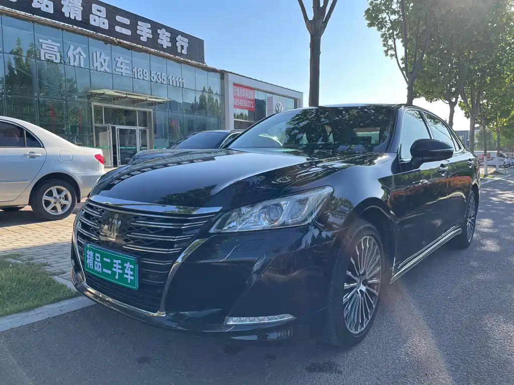 Toyota Crown 2019