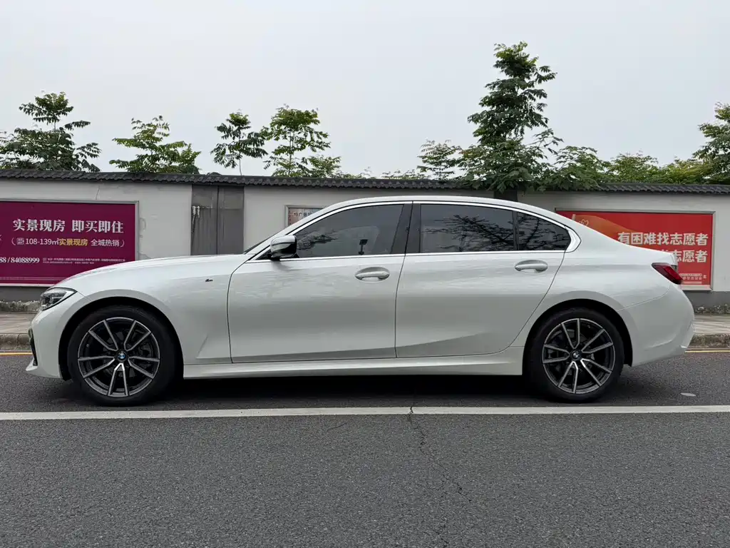 BMW 3 Series — миниатюра 7