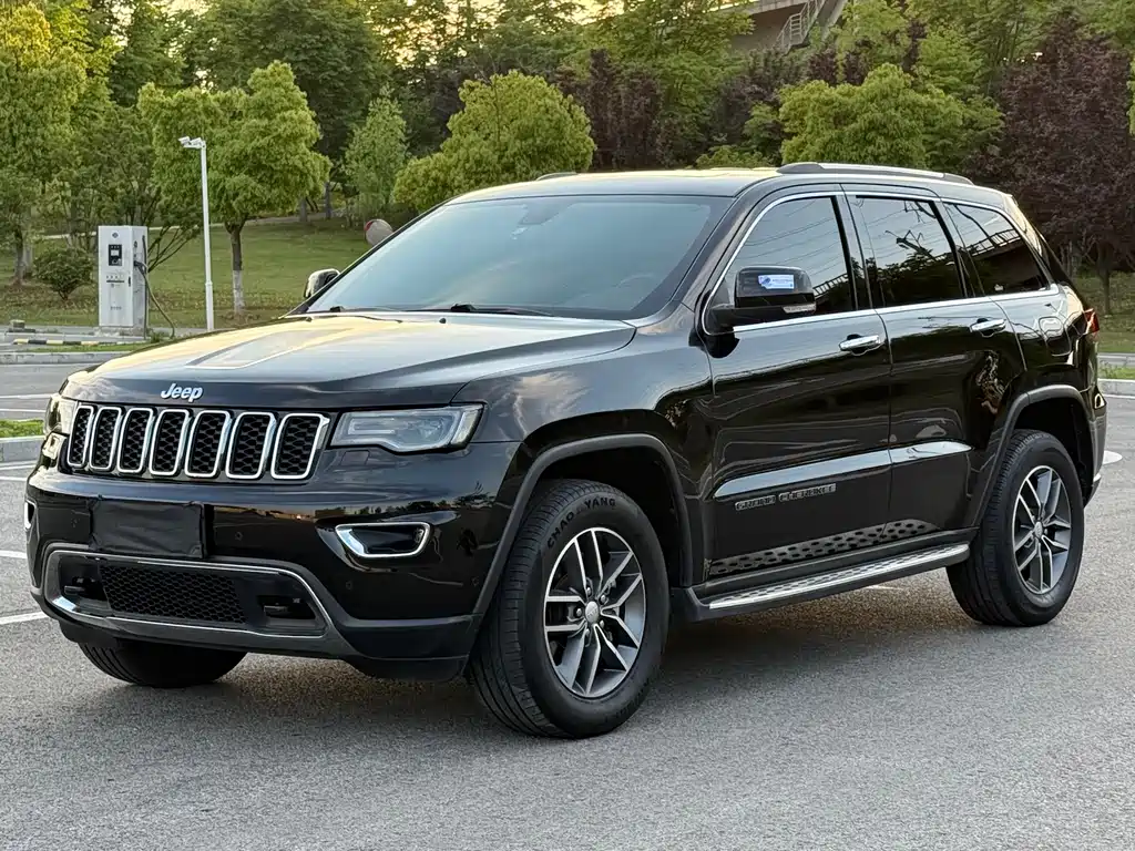 Jeep Grand Cherokee (Import) 2022