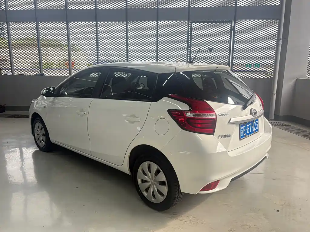 Toyota Yaris L — миниатюра 15