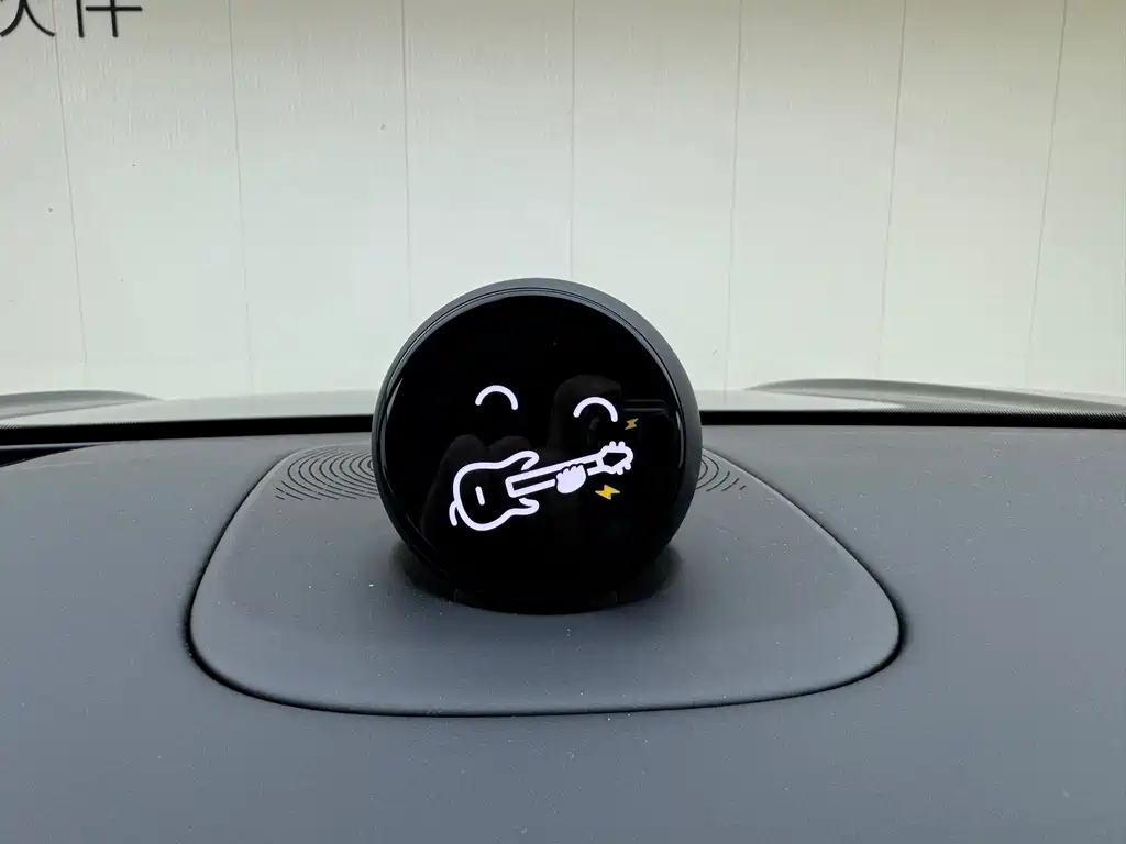 NIO ES8 — миниатюра 26