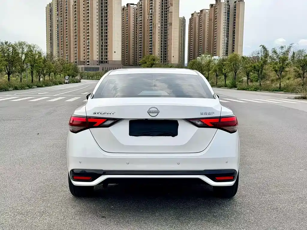 Nissan Sylphy 2025 1.6L CVT